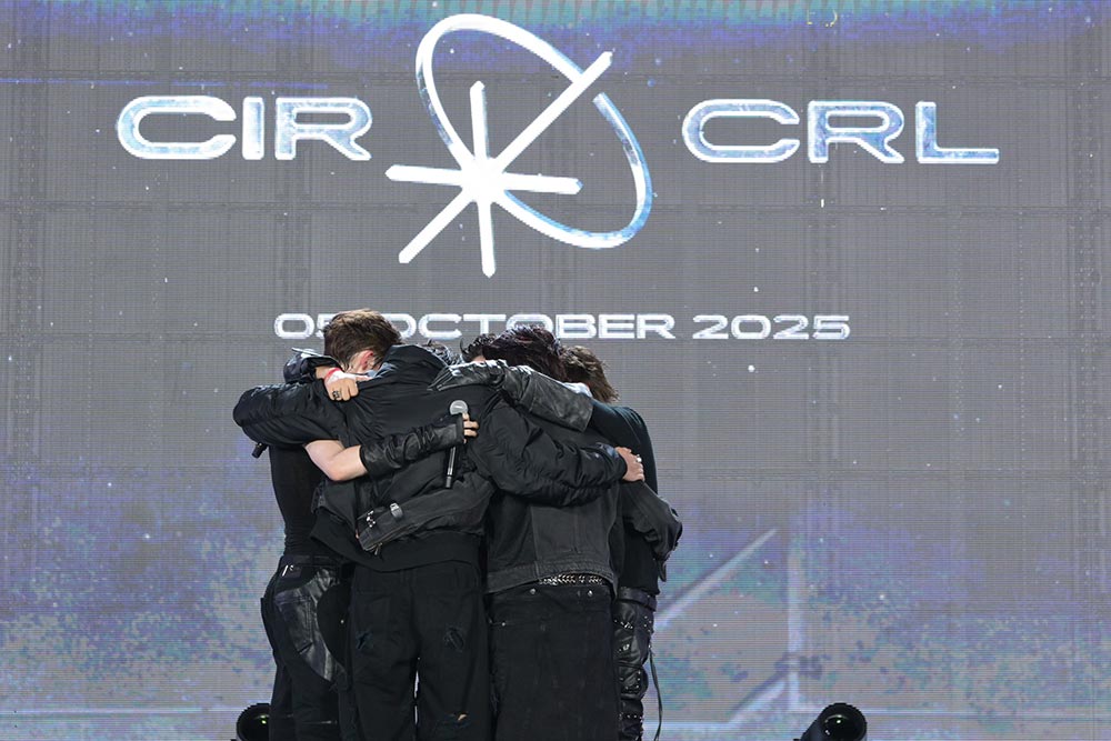 Дебютировала новая T-POP группа CIR*CRL