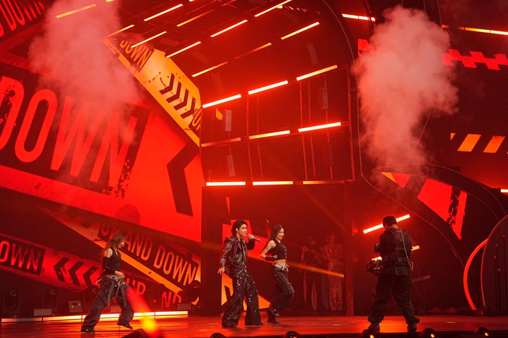 Тайский певец «SAMUI» получил награду новичок года на «Weibo Music Awa